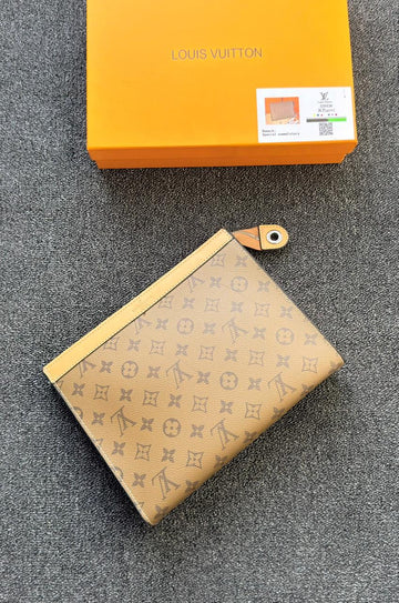 Louis Vuitton Pochette Voyage MM