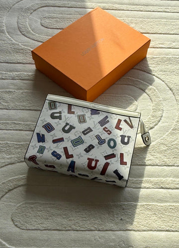 Louis Vuitton Clutch